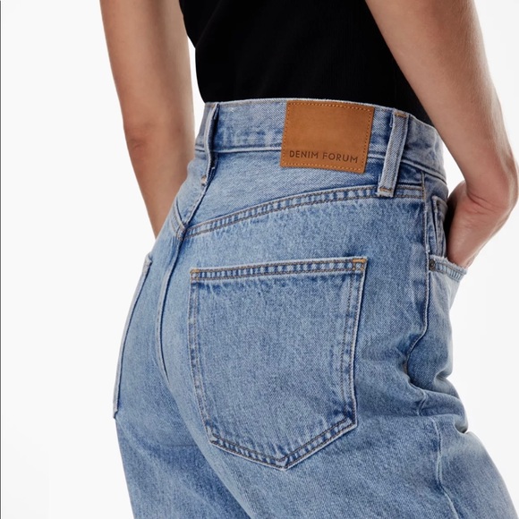 Aritzia Denim Forum Joni High Rise Loose 26l - Picture 4 of 4